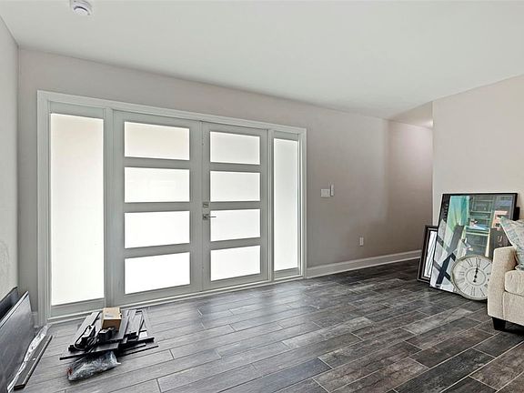 4th image of 7073 S SHORE DRIVE S