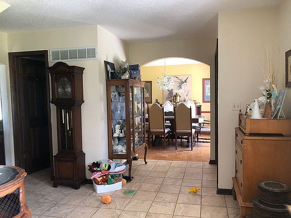 5th image of 3519 Millstream Rd