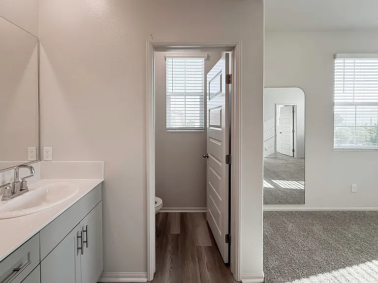 28076 Melrose Dr — Photo 54