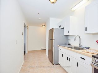 4595 Queen St #2, Niagara Falls, ON L2E 2L7