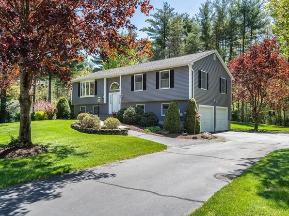 10 Emily Ln, Easthampton, MA 01027