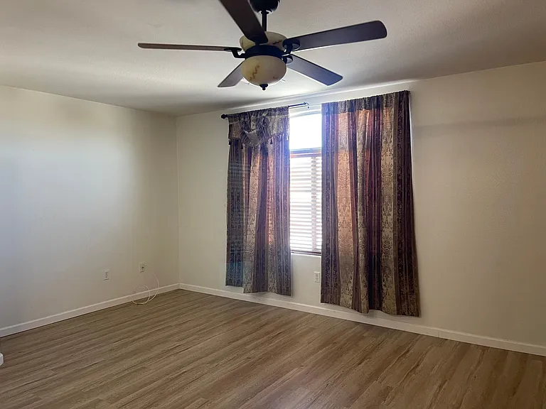 8436 S Otis Dr — Photo 14