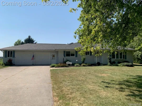 9133 S Stoney Creek Rd, Carleton, MI 48117