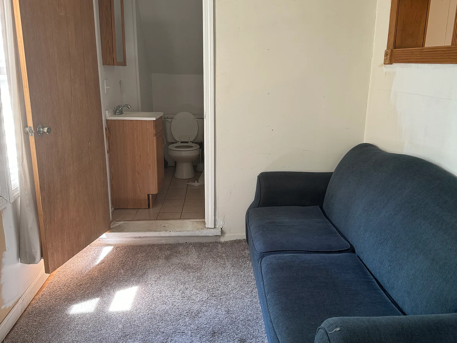 4 bed, 1.5 bath, 1600 sqft, $3,700 — Photo 3