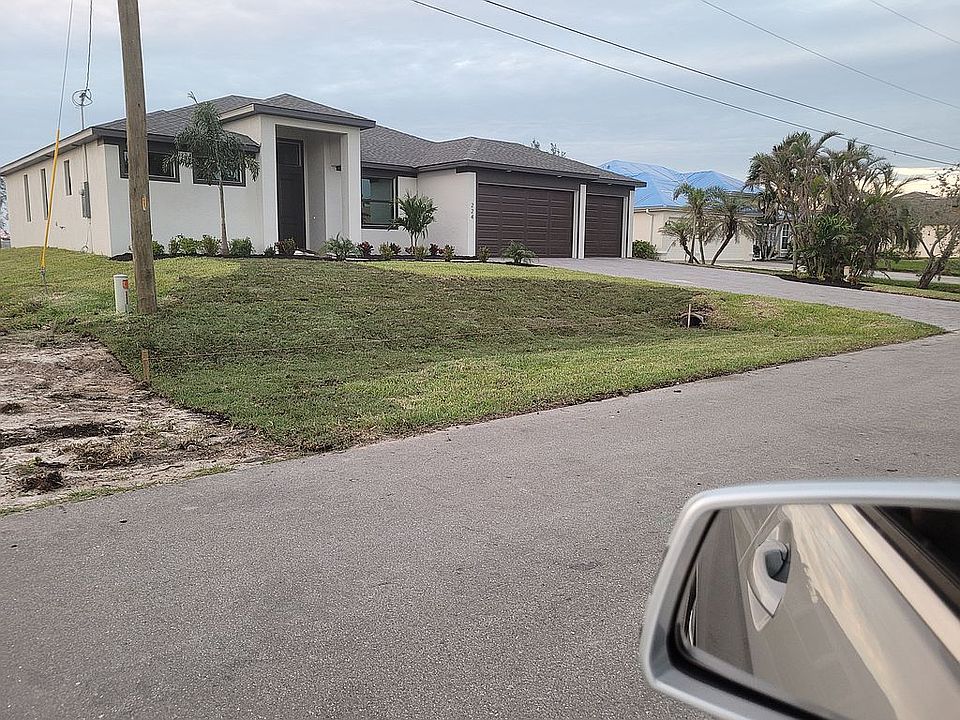 1st image of 224 NW 39th Ave