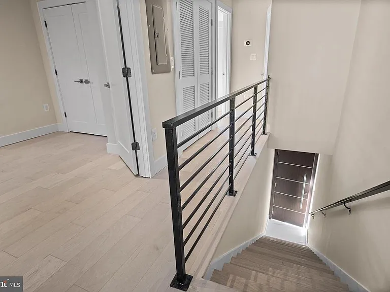 28 Todd Pl NE #2 — Photo 4