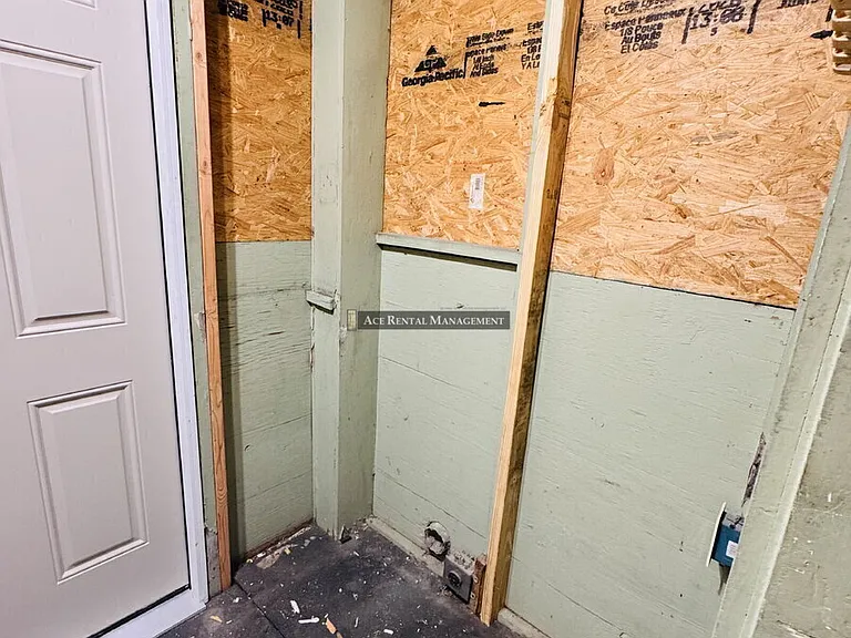 1502 Dallas St — Photo 15
