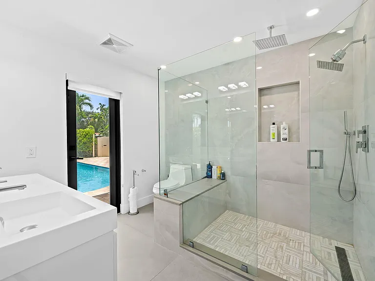 5122 Cleveland St — Photo 20