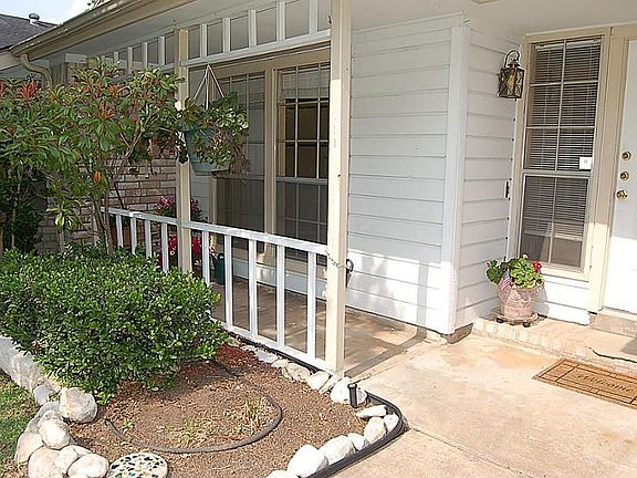 2nd image of 2919 Cottonfield Way