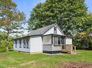 26 Davis St, Pittsfield, MA 01201