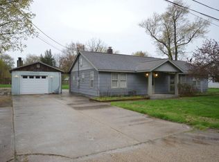 26308 Lakeview Dr, Elkhart, IN 46514