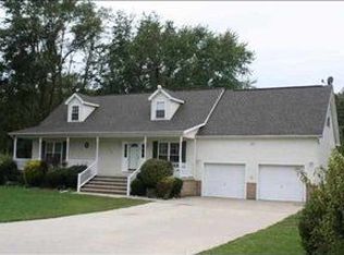 144 Carter Ln, Lesage, WV 25537