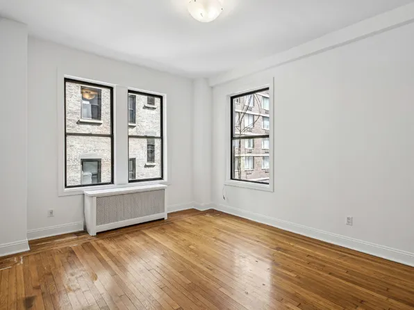 347 West 55th Street image 1 of 10