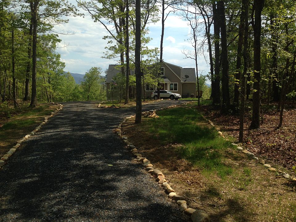 1st image of 130 River Oak Dr
