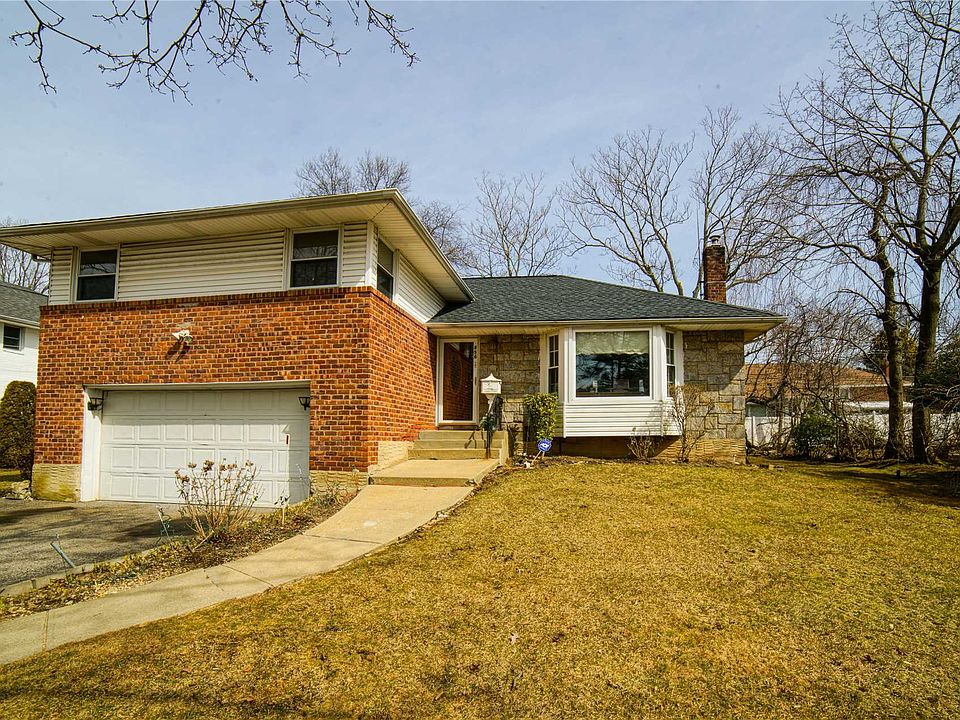 1st image of 856 Sharon Ln