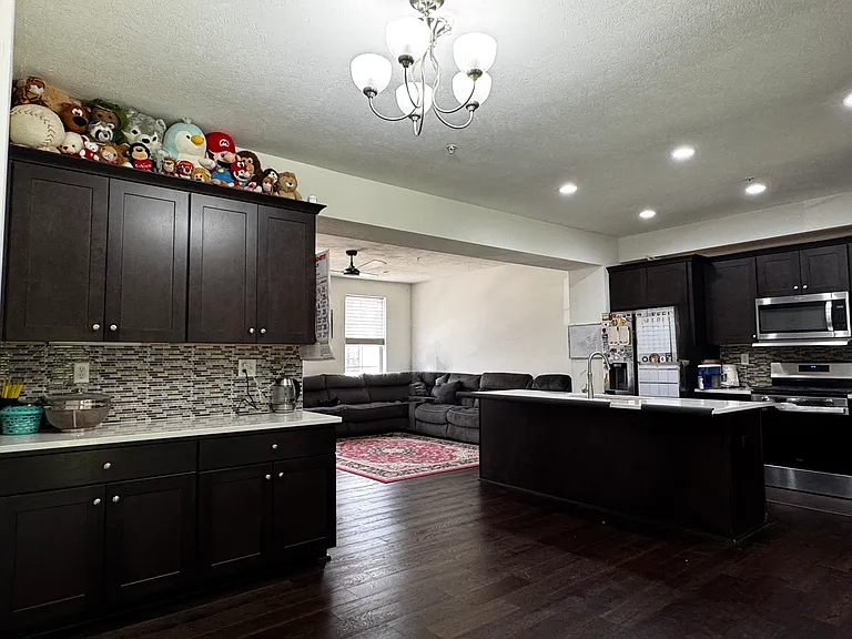 312 Thurgood Dr — Photo 9