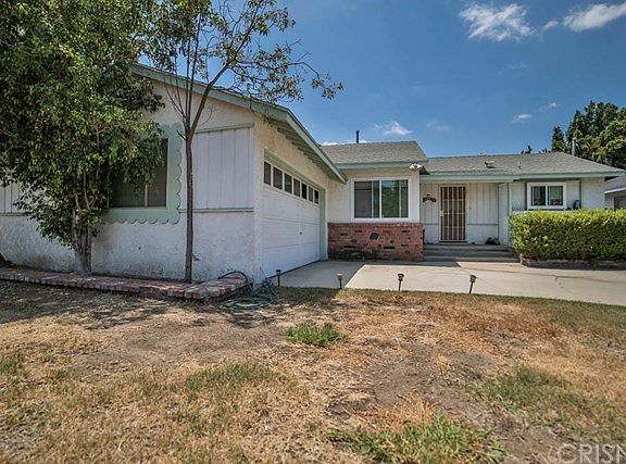 3rd image of 15442 Stare St
