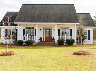 6208 Walker Brothers Cir, Blackshear, GA 31516