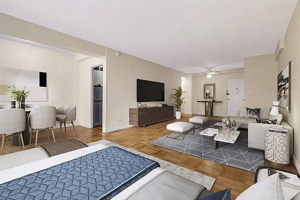 Sold by Warburg | media 9