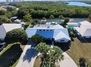 929 Jackson Way, Fort Pierce, FL 34949