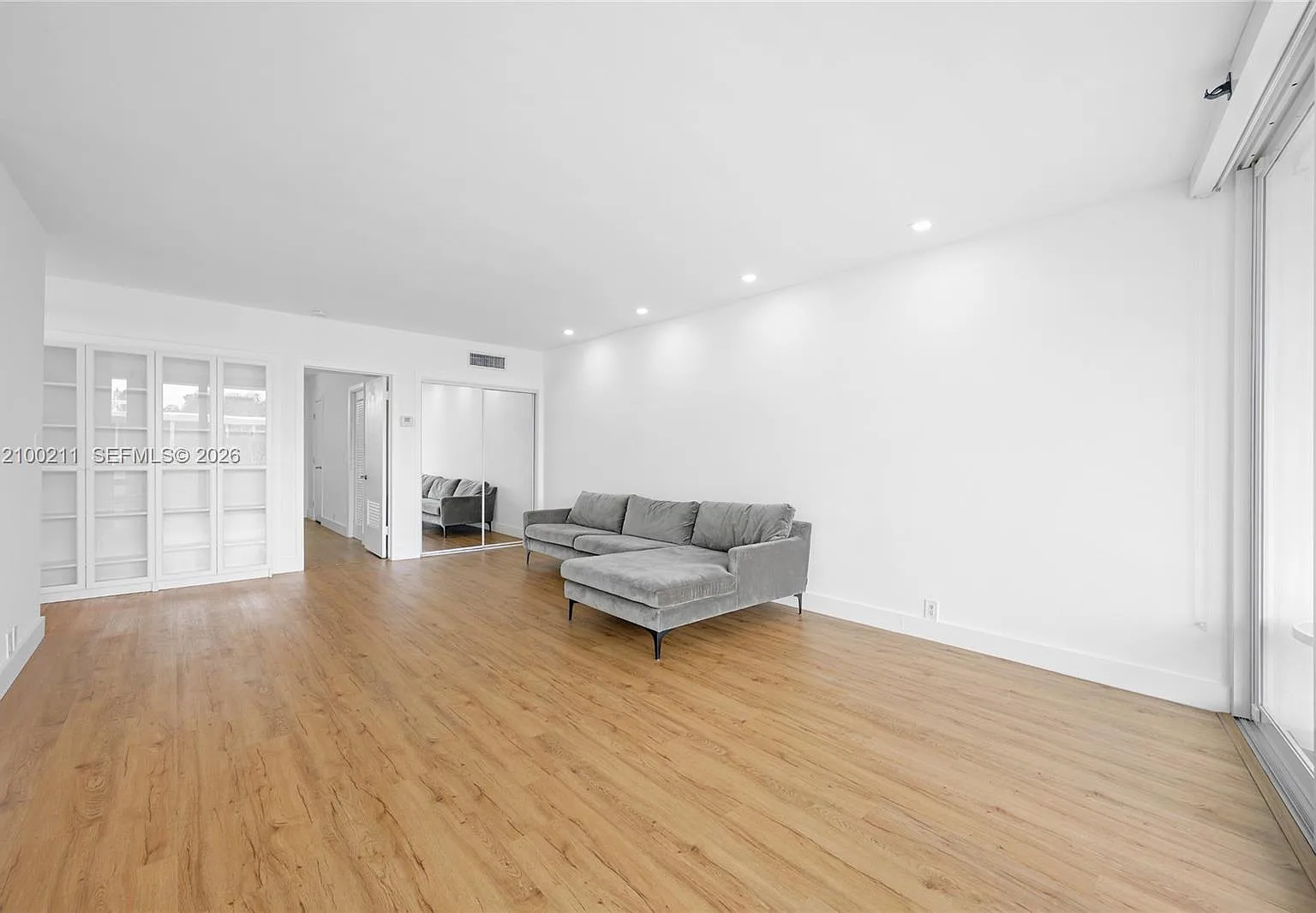 10210 Lanai Condo — Photo 3