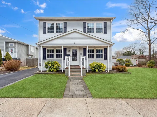 44 Richard Avenue, Islip Terrace, NY 11752