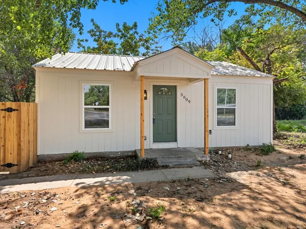 5609 James Dr, River Oaks, TX 76114