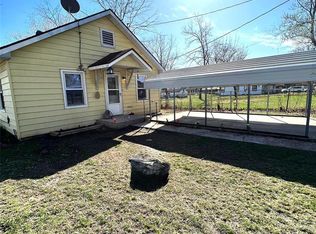 303 E 6th St, Mountain View, MO 65548