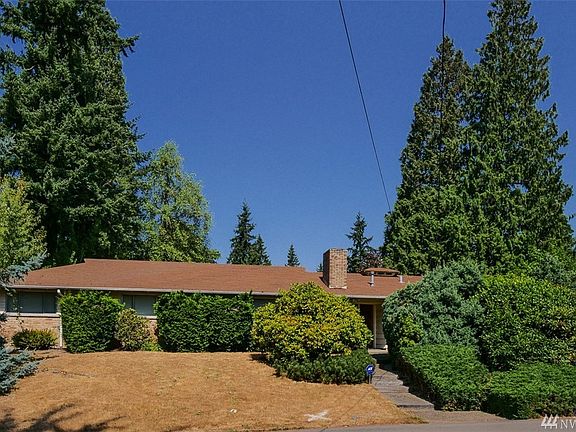 2nd image of 9858 NE 22nd St