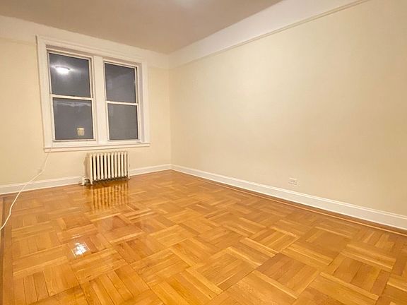 3rd image of 60-15 Woodside Ave #5DD