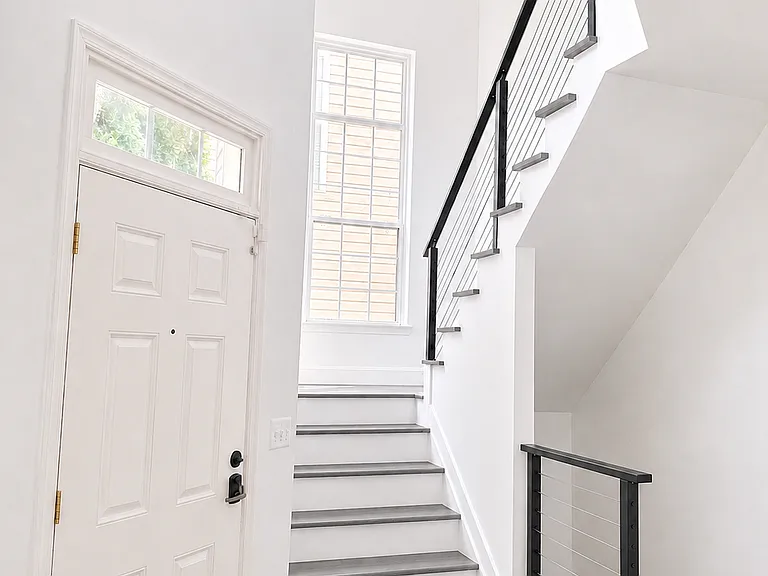 15436 Leeds Hill Way — Photo 2