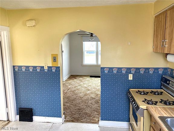 5th image of 620 Cooper St