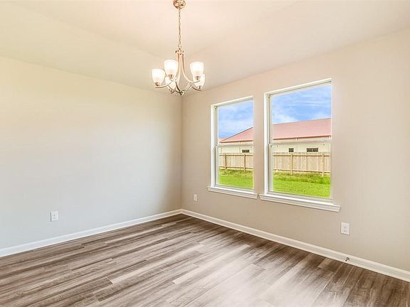 4th image of 2216 N Savannah Lakes Dr