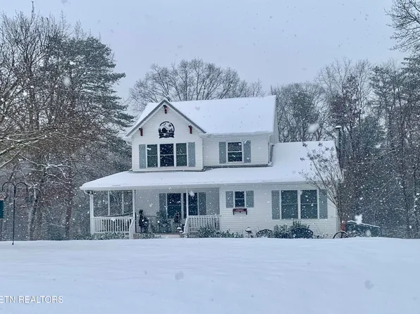 3861 Light Pink Rd, Louisville, TN 37777