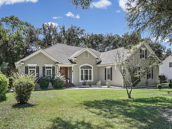 2nd image of 908 Oak Hills Ln