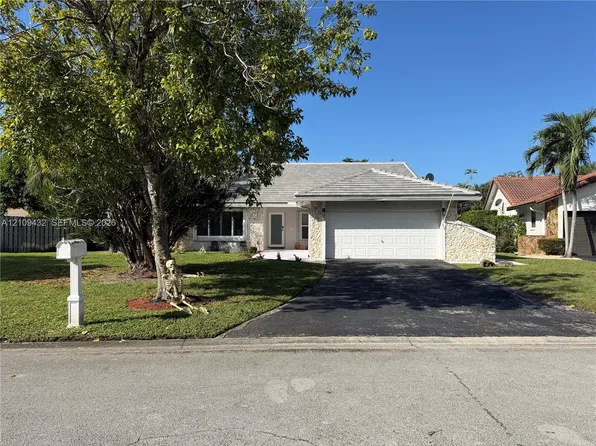 254 NW 107th Ter, Coral Springs, FL 33071