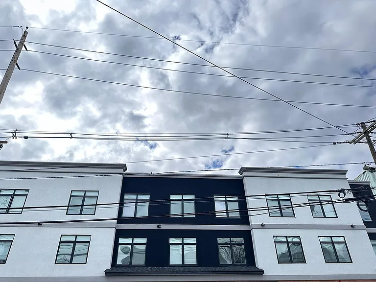 204 Rosa Parks Blvd #3 — Photo 8