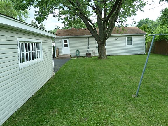 Large Yard & Driveway