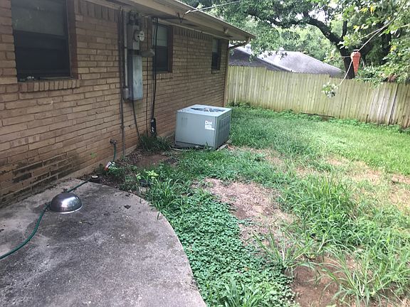 5th image of 1300 Driftwood Dr