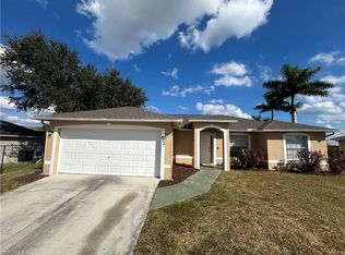 813 SW 10th PL, CAPE CORAL, FL 33991