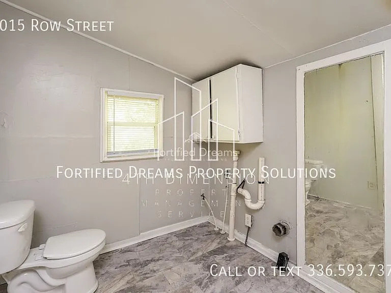 2015 Row St — Photo 14