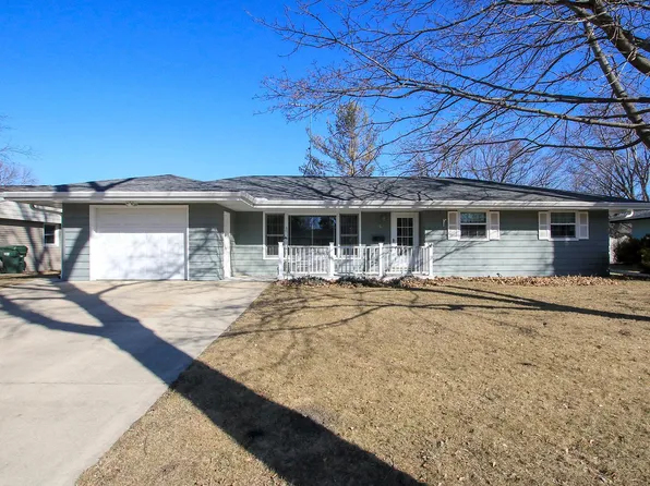 115 11th Ave NE, Hutchinson, MN 55350