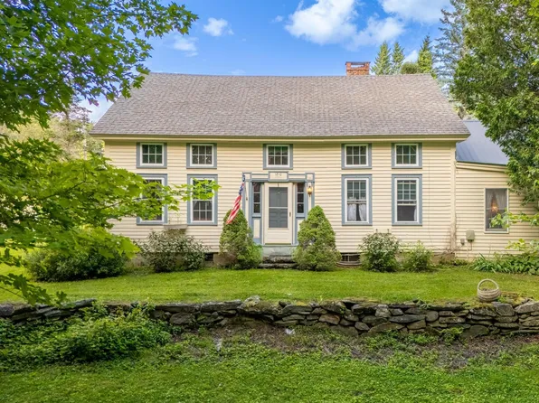 9 Dawley Road, Mount Holly, VT 05758