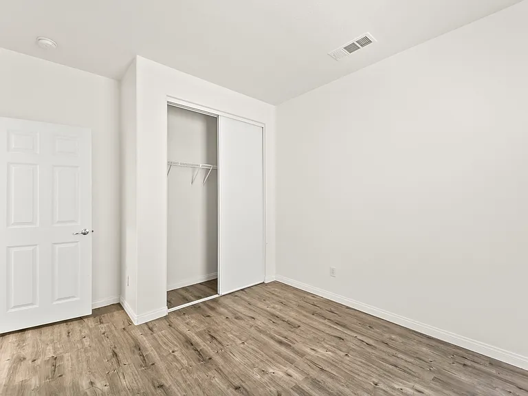 6111 Rosewood Way — Photo 5