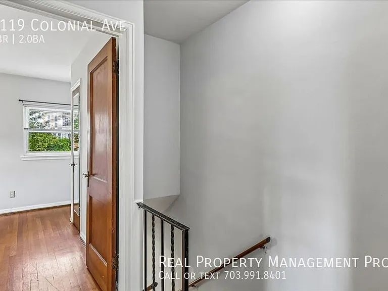 1119 Colonial Ave — Photo 18