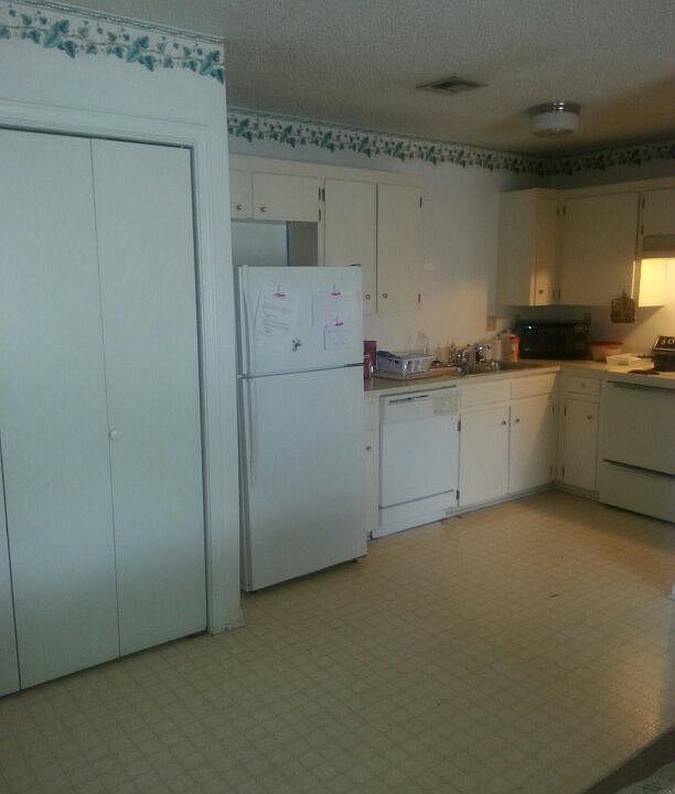 2nd image of 712 Colorado Rd APT 1