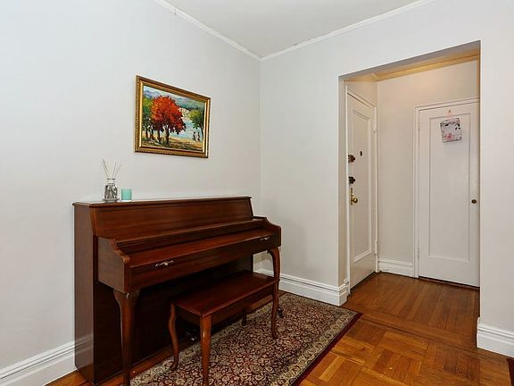3rd image of 3215 Netherland Ave APT 4B