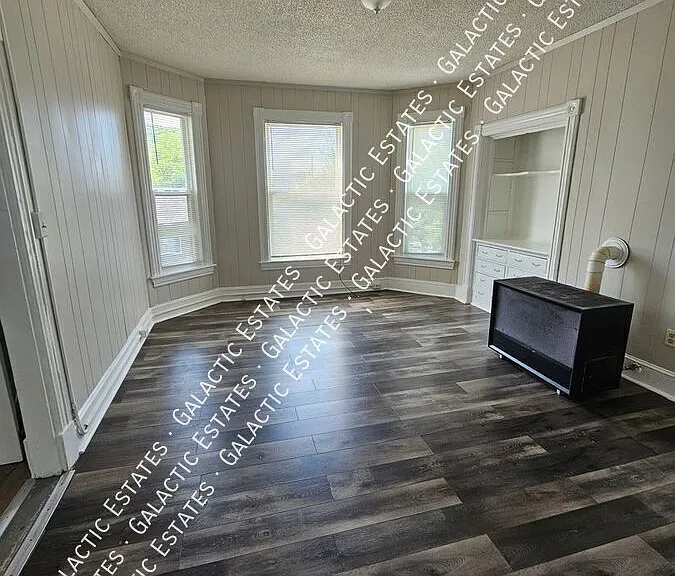 387 Belmont St #2 — Photo 13