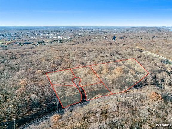 2nd image of 6 Old Farm Way