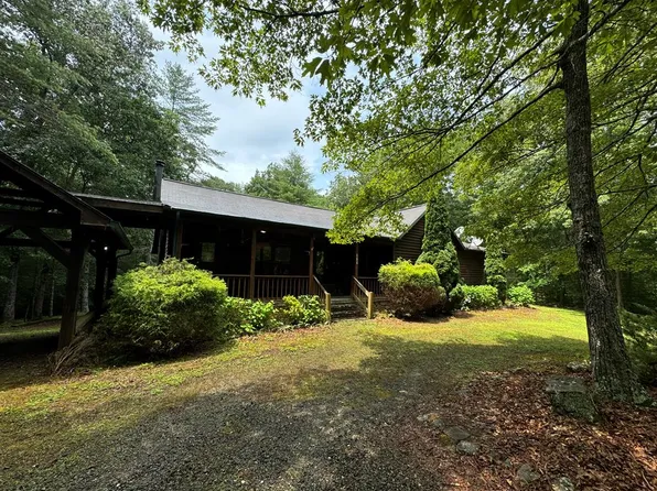 202 Dogwood Dr, Epworth, GA 30541